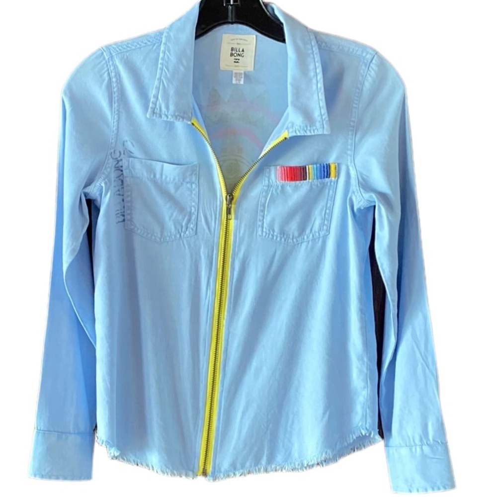 Billabong Blue ZipUp Shirt Star and Colorful Pockets Size M Excellent Condition.